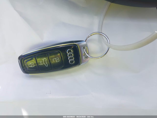 Продажа на аукционе авто 2025 Audi Q7 Prestige 55 Tfsi Quattro Tiptronic, vin: WA1VVBF75SD011234, номер лота: 45436620