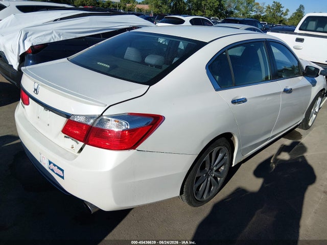 Auction sale of the 2015 Honda Accord Sport, vin: 1HGCR2F50FA159610, lot number: 45436639