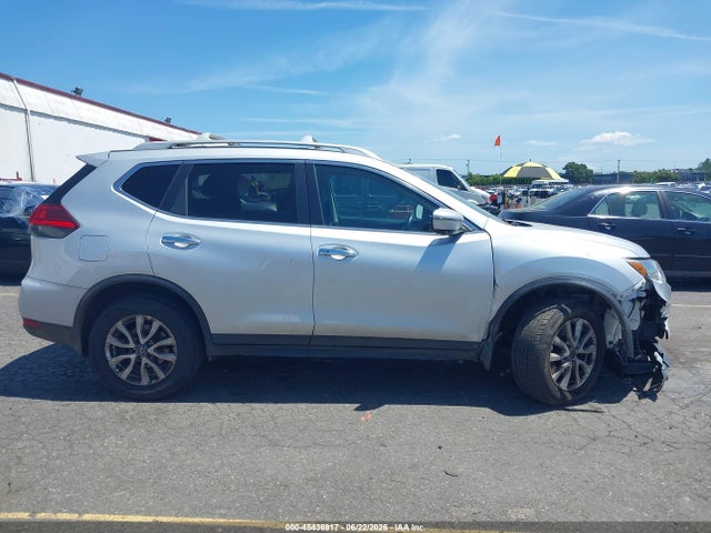 Nissan ROGUE SV 2017 5N1AT2MM1HC757273 Image 13