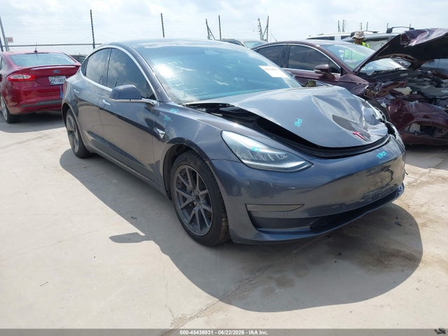Tesla Model 3 Long Range/mid Range/standard Range/standard Range Plus 2019 5YJ3E1EA1KF411045 головне зображення
