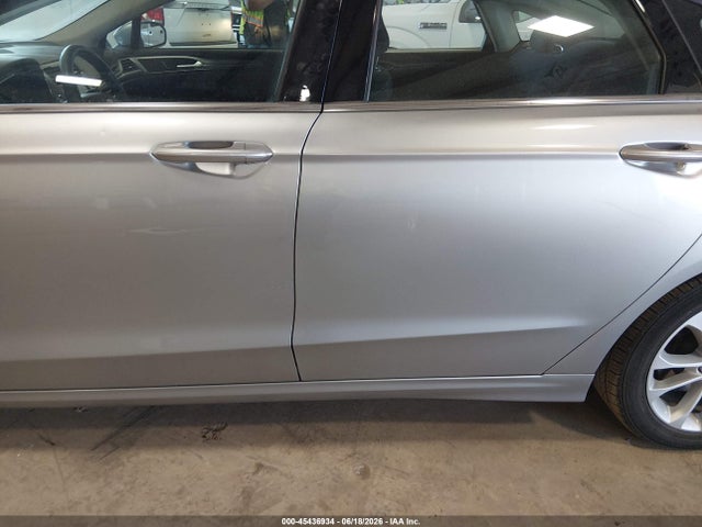 3FA6P0LU0LR263426 Ford Fusion Hybrid Se