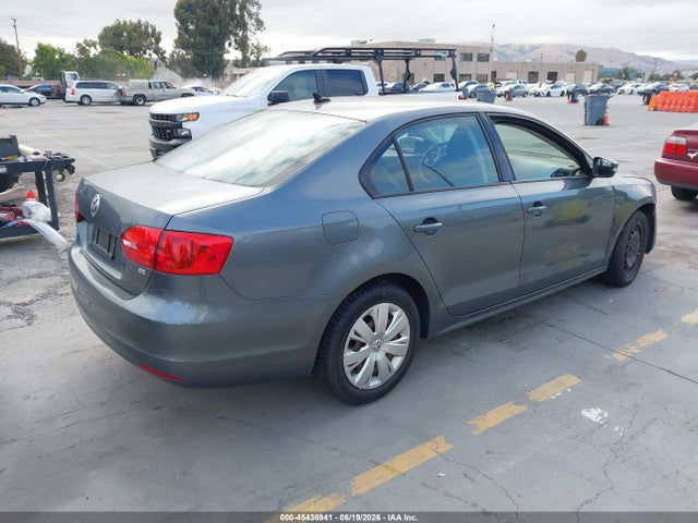 3VWD17AJ7EM362567 Volkswagen Jetta 1.8t Se