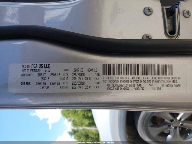 2020 Jeep Compass Altitude 4x4 მანქანა იყიდება აუქციონზე, vin: 3C4NJDBB1LT107221, აუქციონის ნომერი: 45436944