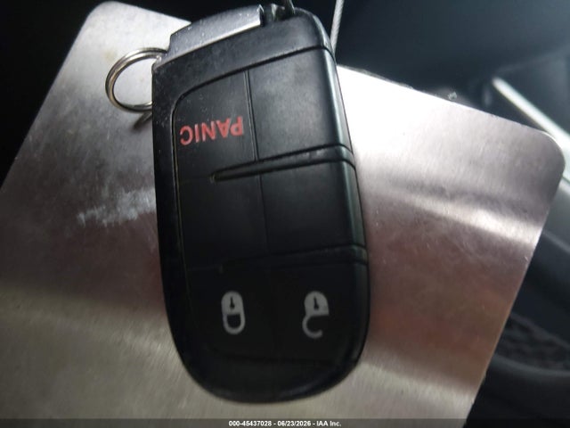 45437028 :رقم المزاد ، 3C4PDCAB1JT518305 vin ، 2018 Dodge Journey Se مزاد بيع