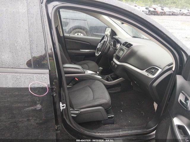 45437028 :رقم المزاد ، 3C4PDCAB1JT518305 vin ، 2018 Dodge Journey Se مزاد بيع