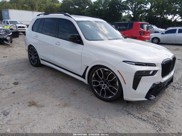 BMW X7 M60i 2023 5UX33EM04P9P47469 zdjęcie główne