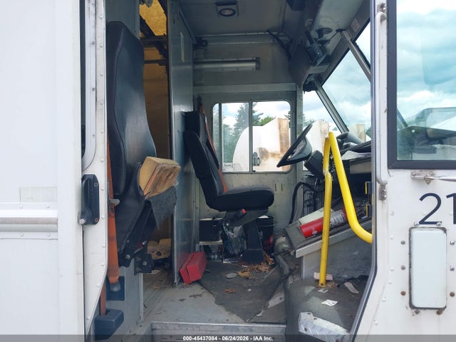 Aukcja sprzedaży 2010 Freightliner Chassis M Line Walk-in Van, vin: 4UZAARDU4ACAM0678, numer aukcji: 45437084