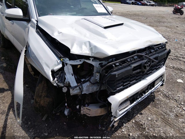 3TYLB5JN2TT109418 Toyota Tacoma Trd Sport