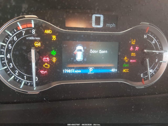 Honda Pilot Touring 2018 5FNYF6H99JB012027 Image 16
