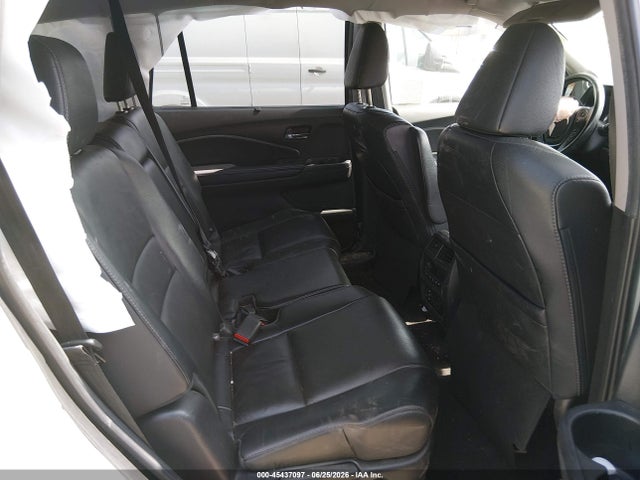 Honda Pilot Touring 2018 5FNYF6H99JB012027 Image 8