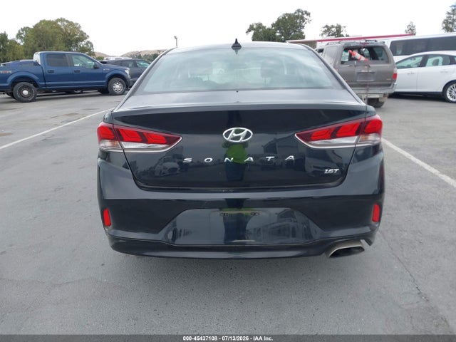 Hyundai SONATA ECO 2018 5NPE24AA5JH679914 Image 17