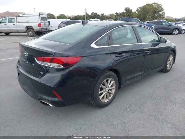 Hyundai SONATA ECO 2018 5NPE24AA5JH679914 Image 4