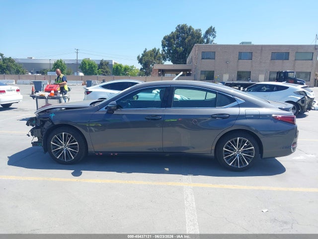 Lexus ES 300H 2023 58ADA1C1XPU029411 Image 15