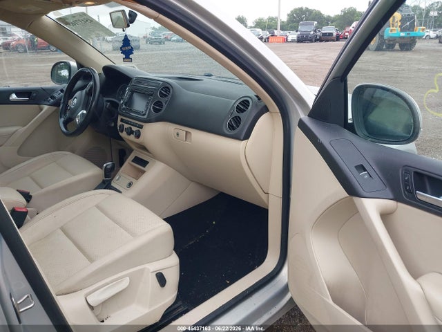 2015 Volkswagen Tiguan Se მანქანა იყიდება აუქციონზე, vin: WVGAV7AX3FW510645, აუქციონის ნომერი: 45437163