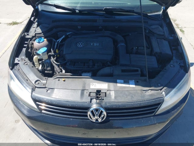 3VWD17AJ1EM394561 Volkswagen Jetta 1.8t Se