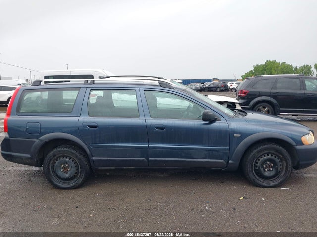 2005 Volvo Xc70 2.5t A Awd/2.5t A Awd Sr მანქანა იყიდება აუქციონზე, vin: YV1SZ592651197607, აუქციონის ნომერი: 45437297