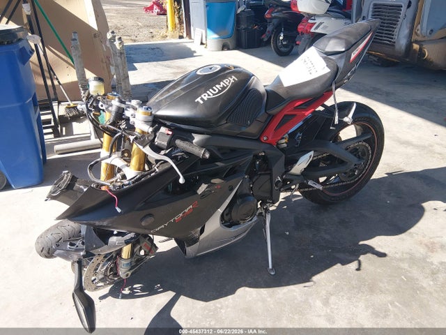 Triumph Motorcycle Daytona 675r Abs 2015 SMTA02YK4FJ685002 Image 2