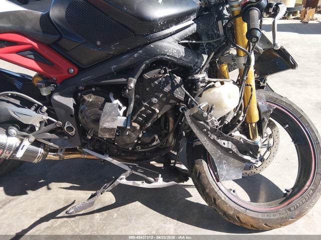 Triumph Motorcycle Daytona 675r Abs 2015 SMTA02YK4FJ685002 Image 8