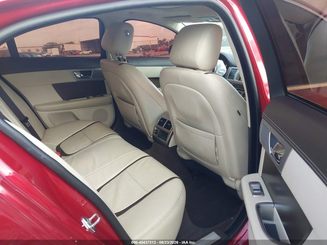 45437313 :رقم المزاد ، SAJWA0F75F8U72511 vin ، 2015 Jaguar Xf 3.0 Portfolio/3.0 Sport مزاد بيع