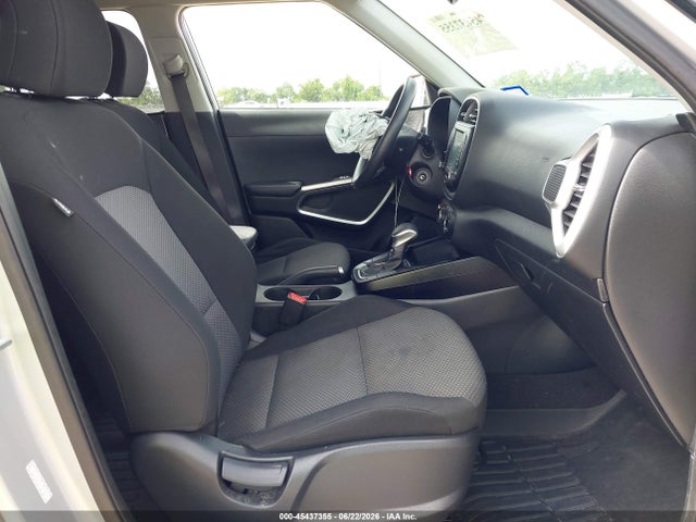 KIA SOUL LX 2020 KNDJ23AU7L7072858 Image 5