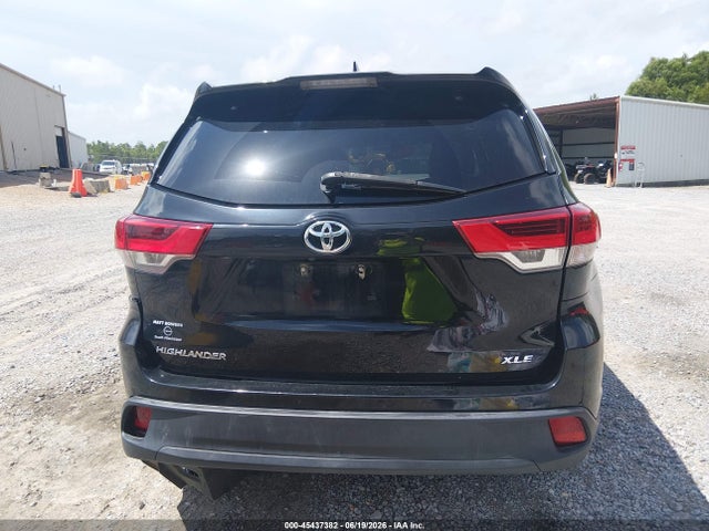 5TDKZRFH5KS565375 Toyota Highlander Xle