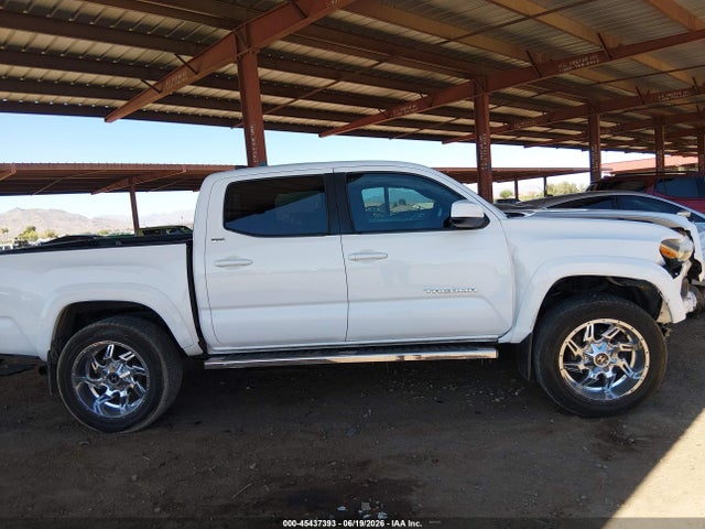 3TMAZ5CN8JM060525 Toyota Tacoma Sr5 V6