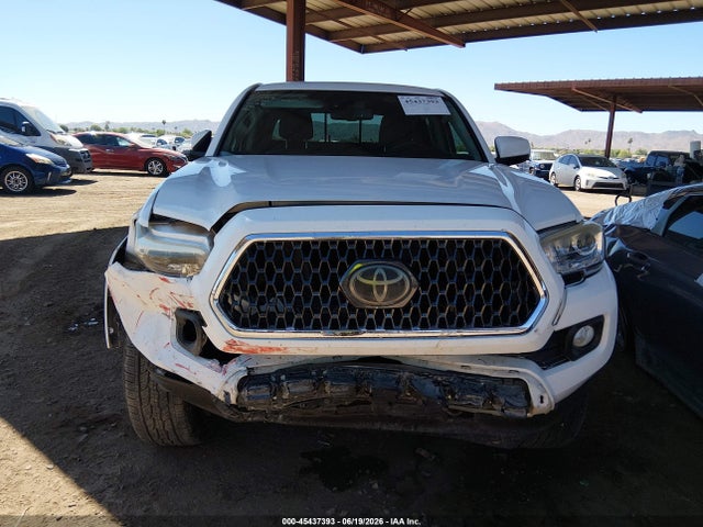 3TMAZ5CN8JM060525 Toyota Tacoma Sr5 V6