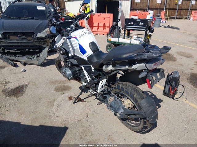 BMW R 1250 GS 2021 WB10M0307M6E33205 Image 3
