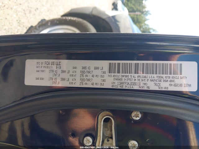 Продаж на аукціоні авто 2018 Ram 1500 Tradesman  4x4 6'4 Box, vin: 1C6RR7FG4JS326116, номер лоту: 45437485