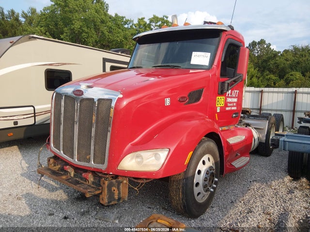 Auction sale of the 2015 Peterbilt 579, vin: 1XPBDP8X6FD270342, lot number: 45437534
