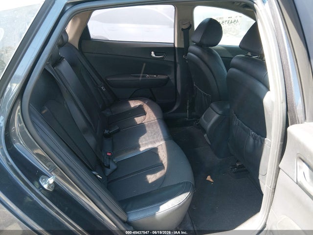 KIA Optima S 2018 5XXGT4L30JG201027 Image 8