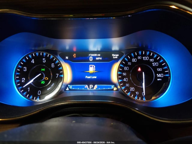 Продаж на аукціоні авто 2015 Chrysler 200 C, vin: 1C3CCCEGXFN664883, номер лоту: 45437558