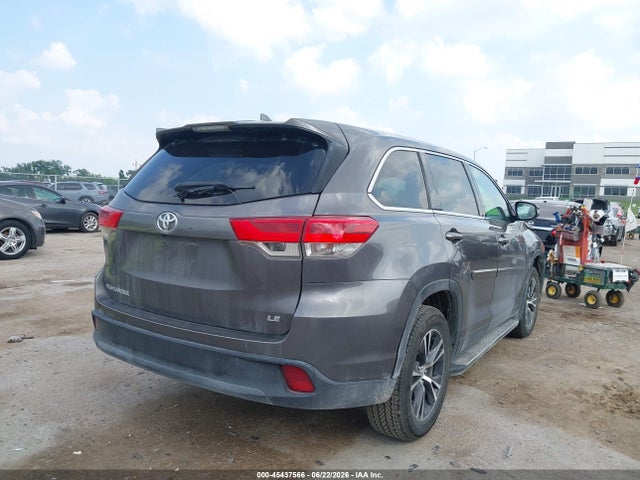 Auction sale of the 2019 Toyota Highlander Le Plus, vin: 5TDZZRFH5KS306366, lot number: 45437566