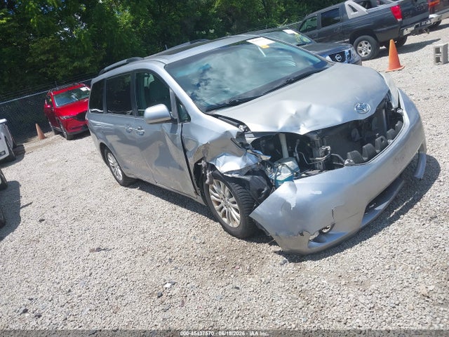 Aukcja sprzedaży 2015 Toyota Sienna Xle 8 Passenger, vin: 5TDYK3DC3FS593720, numer aukcji: 45437570