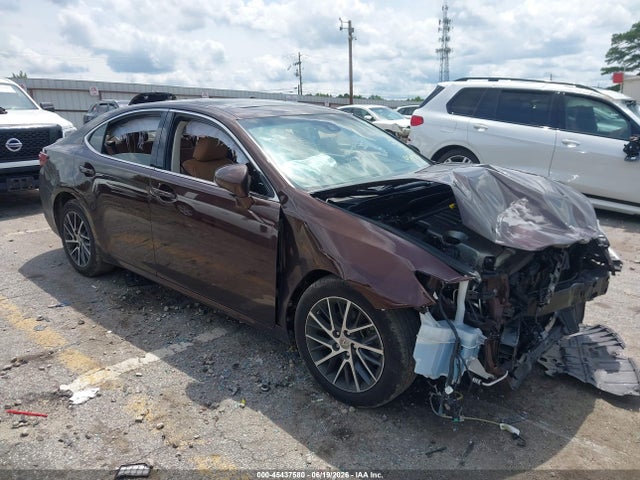 45437580 :رقم المزاد ، 58ABK1GG5HU051398 vin ، 2017 Lexus Es 350 مزاد بيع