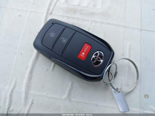 Toyota Prius Le Awd-e 2024 JTDADABU1R3021935 Image 11