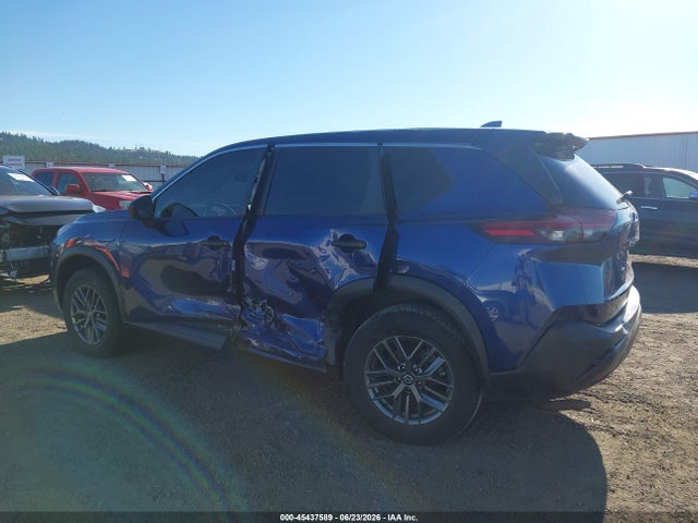 JN8AT3AB0MW206147 Nissan Rogue S Intelligent Awd