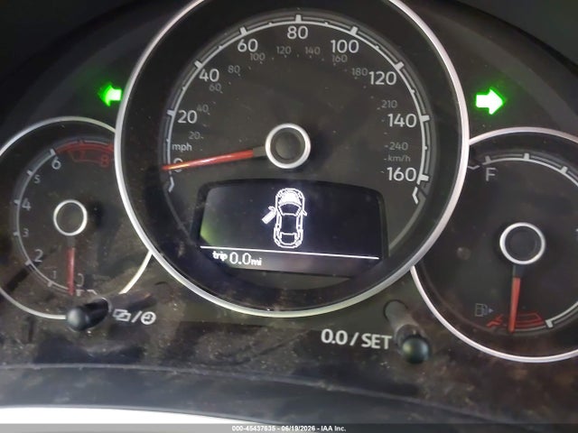 Продаж на аукціоні авто 2018 Volkswagen Beetle, vin: 3VW5DAAT2JM518115, номер лоту: 45437635