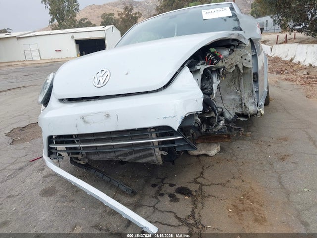 Продаж на аукціоні авто 2018 Volkswagen Beetle, vin: 3VW5DAAT2JM518115, номер лоту: 45437635