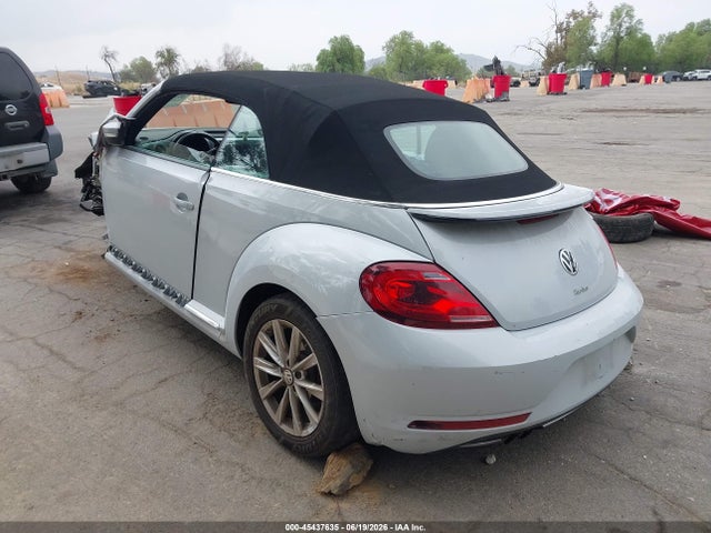 3VW5DAAT2JM518115 Volkswagen Beetle 2.0t Coast/2.0t S/2.0t Se