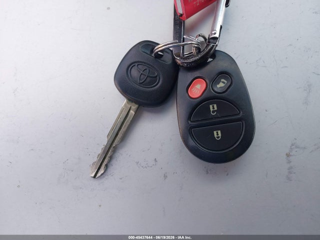 Продаж на аукціоні авто 2005 Toyota Sienna Le, vin: 5TDZA23C85S352995, номер лоту: 45437644