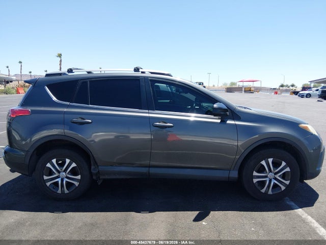 Toyota RAV4 LE 2018 2T3ZFREV8JW458607 Image 13