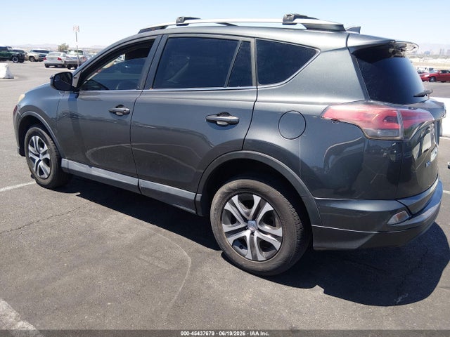 Toyota RAV4 LE 2018 2T3ZFREV8JW458607 Image 3