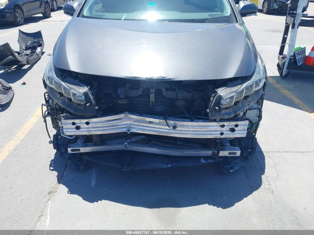 JTDKARFPXJ3089767 Toyota Prius Prime Premium