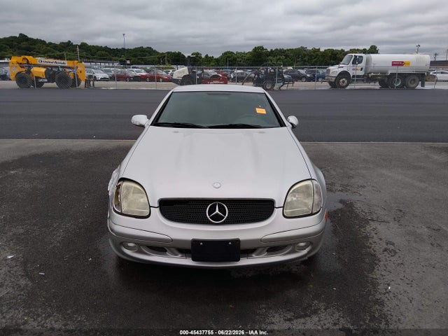 45437755 :رقم المزاد ، WDBKK65F93F282979 vin ، 2003 Mercedes-benz Slk 320 مزاد بيع