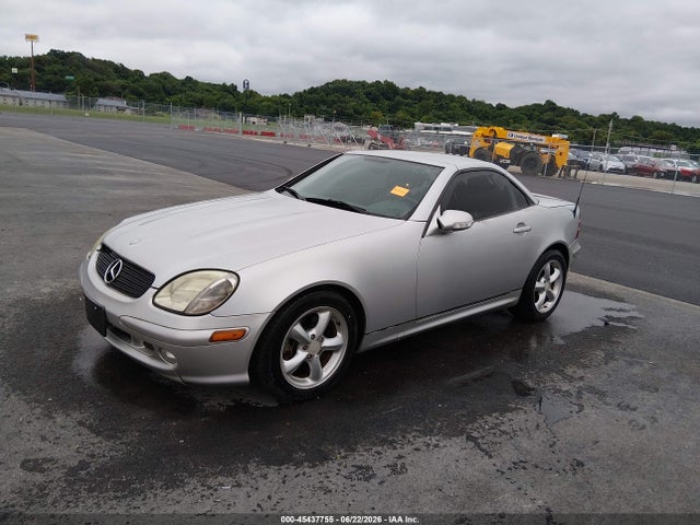 45437755 :رقم المزاد ، WDBKK65F93F282979 vin ، 2003 Mercedes-benz Slk 320 مزاد بيع