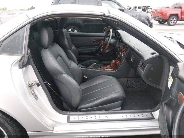 45437755 :رقم المزاد ، WDBKK65F93F282979 vin ، 2003 Mercedes-benz Slk 320 مزاد بيع