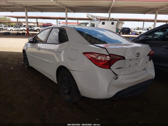 Toyota COROLLA LE 2018 2T1BURHE3JC034068 Image 3