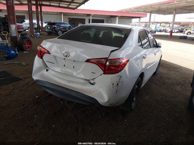 Toyota COROLLA LE 2018 2T1BURHE3JC034068 Image 4