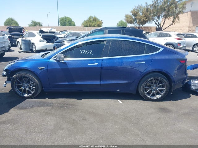 Продаж на аукціоні авто 2018 Tesla Model 3 Long Range/performance, vin: 5YJ3E1EB6JF136022, номер лоту: 45437822
